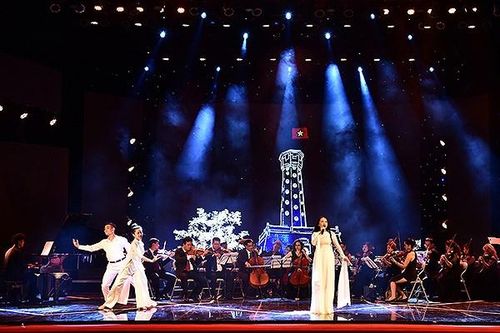 'Bản giao hưởng hòa bình': Ký ức về một Hà Nội hào hùng và đậm chất thơ