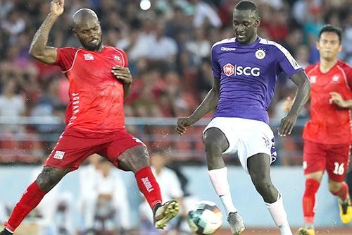 V League quyết liệt thay 'Tây'