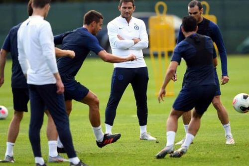 Chelsea chơi cường độ cao với Lampard