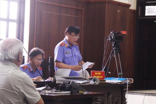 Phúc thẩm kỳ án gỗ trắc: VKS đề nghị bác kháng cáo của các bị cáo