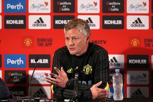 Solskjaer phản pháo đanh thép tin MU bán Pogba