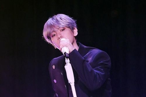 Khéo léo ngợi khen BTS khiến Baekhyun (EXO) đứng top tìm kiếm tại Hàn