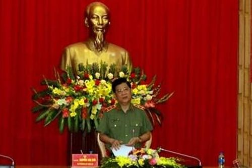Đẩy mạnh nghiên cứu và ứng dụng khoa học công nghệ phục vụ công tác Công an