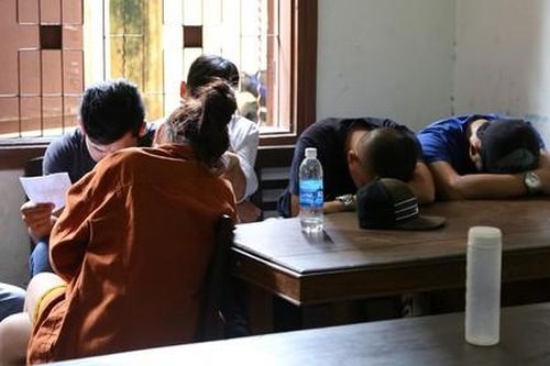 Thêm hơn chục dân chơi dương tính ma túy trong quán bar F3 Club