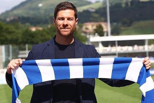 Xabi Alonso khởi nghiệp huấn luyện viên