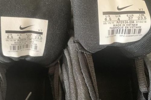 Chặn đứng gần 300 đôi giày nhập lậu 'khoác áo' Adidas và Nike