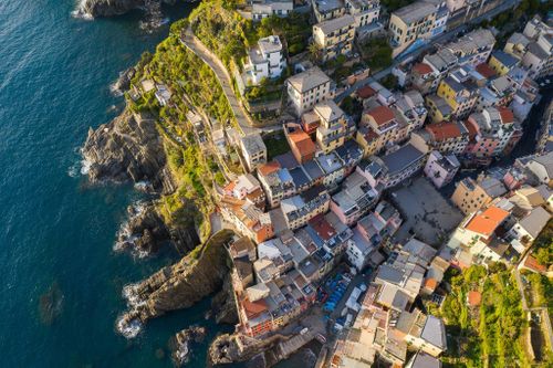 Quần thể làng ven biển tuyệt diệu ở Italy