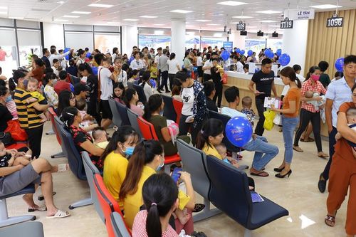 Đưa vào hoạt động trung tâm tiêm chủng trẻ em hiện đại nhất Bắc Trung bộ