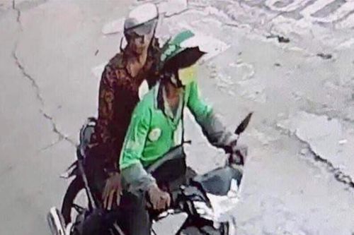 TP HCM: Một tài xế GrabBike bị cứa cổ cướp tài sản