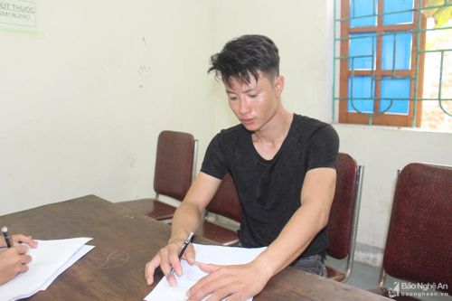 Bắt 'con nghiện' chuyên đưa ma túy vào nhà nghỉ sử dụng