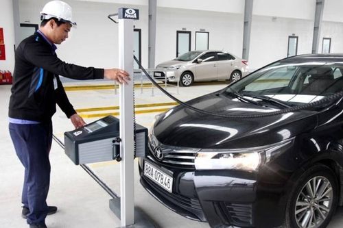 Mang xe đi đăng kiểm có bị phạt lỗi quá hạn đăng kiểm?