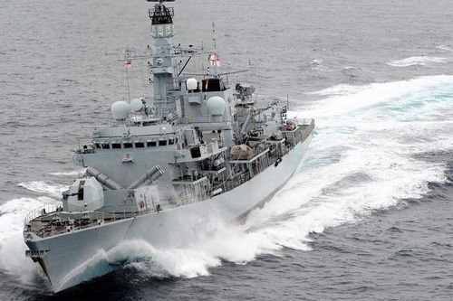 Iran tìm cách bắt tàu chở dầu của Anh ở eo biển Hormuz