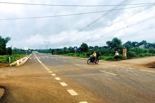 Sớm khắc phục bất cập tại đường Hồ Chí Minh đoạn tránh Chư Sê