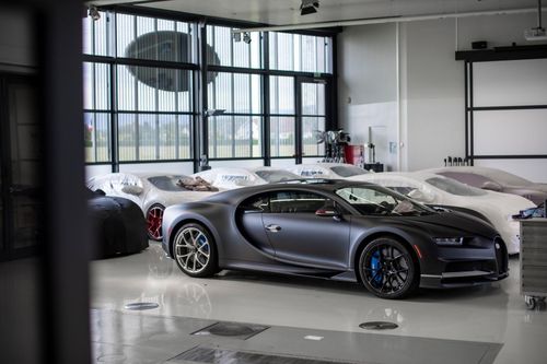 Siêu xe Bugatti Chiron xuất xưởng chiếc thứ 200 và còn là phiên bản đặc biệt