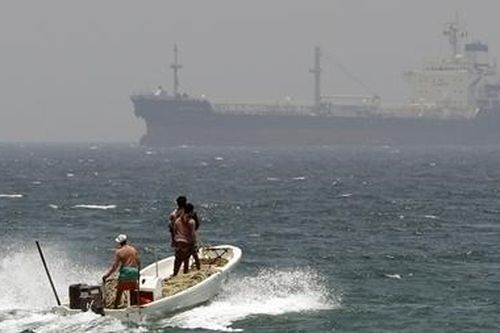 Iran bác cáo buộc bắt hụt tàu dầu của Anh trên Eo biển Hormuz