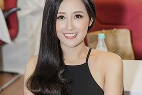 Nghĩ mình nổi tiếng ai cũng biết, Mai Phương Thúy 'ngã oạch từ mộng tưởng' khi vẫn có người không nhận ra cô
