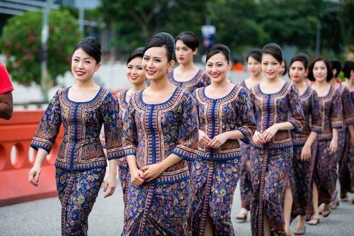Khám phá 'lò luyện chân dài' Singapore Airlines