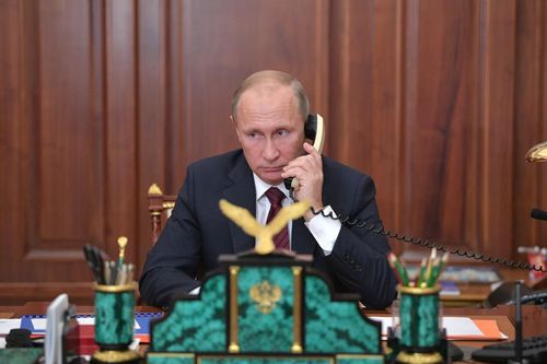 Hai tổng thống Nga, Ukraine điện đàm về giải pháp cho miền đông Ukraine