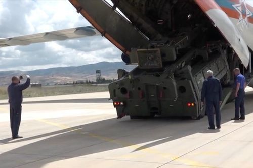 NÓNG: Nga công bố video đưa 'rồng lửa' S-400 đến Thổ Nhĩ Kỳ