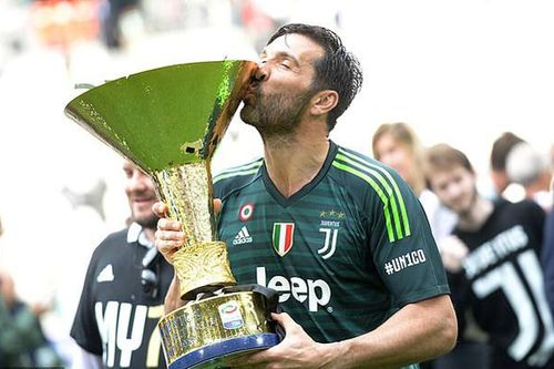 Buffon nói lý do từ chối lời mời của Man City, MU