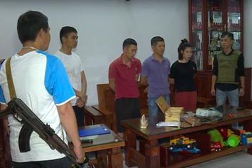 Tạm giữ thêm 19 đối tượng trong vụ đột kích, triệt phá lô đề hơn 50 tỷ đồng