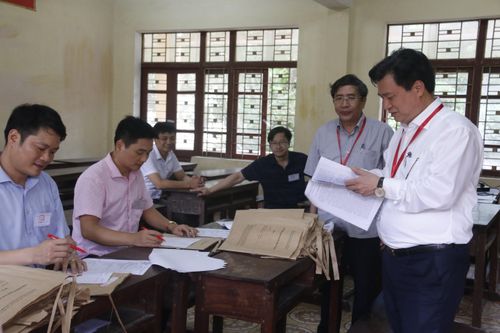 Chấm thi THPT Quốc gia: 6% bài thi trắc nghiệm phải sửa lỗi tại Hòa Bình