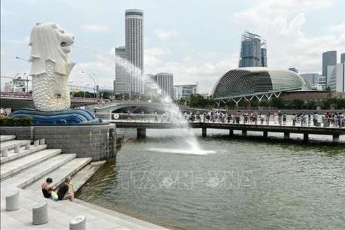 GDP Singapore tăng chậm nhất trong một thập niên