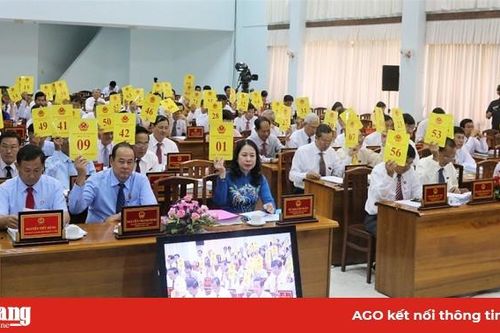 Bế mạc kỳ họp thứ 11, HĐND tỉnh khóa IX, nhiệm kỳ 2016-2021