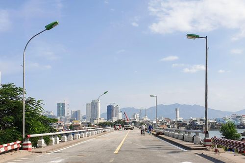 Thông xe cầu Xóm Bóng