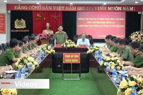 Thứ trưởng Bộ Công an Nguyễn Văn Sơn làm việc tại Công an tỉnh