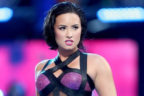 Demi Lovato còn lại gì sau cơn nghiện rượu và thói sân si?