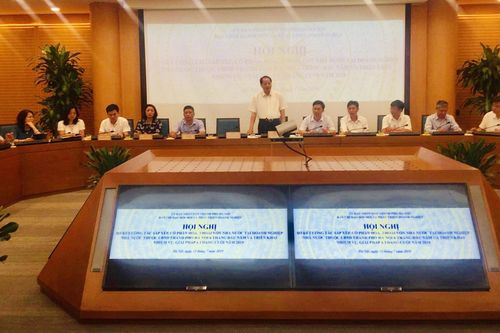 Hà Nội tháo gỡ khó khăn, đẩy nhanh tiến độ cổ phần hóa