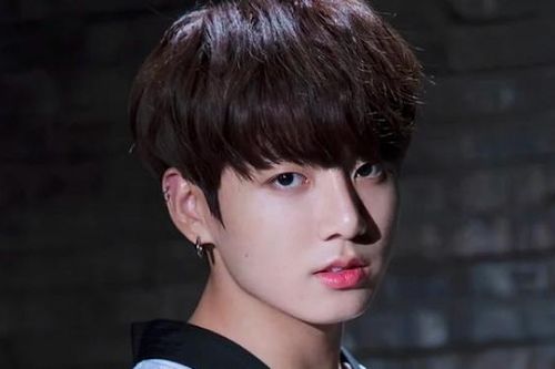 Là sát thủ trái tim thôi chưa đủ, Jungkook BTS còn định làm sao phim hành động?