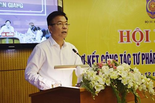 Bộ Tư pháp phát hiện 82 văn bản sai nội dung, trái thẩm quyền