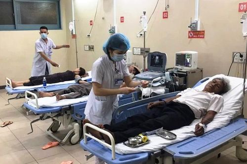54 người nhập viện vì ngộ độc sau tiệc đám cưới
