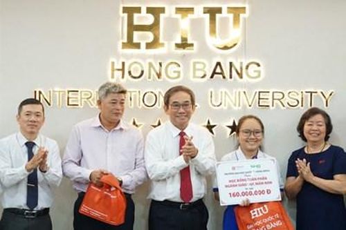 Cơ hội viết tiếp ước mơ của người nữ sinh giàu nghị lực