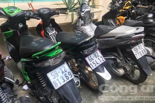 Chủ quán cà phê và đồng bọn trộm một lúc 7 xe máy trong nhà trọ ở Sài Gòn