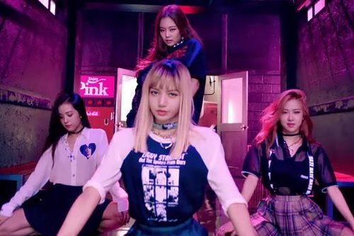 BlackPink khẳng định ngôi 'bá chủ' Youtube với kỷ lục mới từ MV Boombayah, bỏ xa BTS