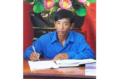 Cán bộ Đoàn học tập và làm theo Bác