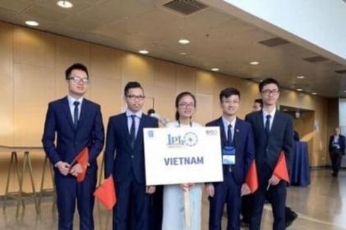 Nữ sinh giành huy chương Vàng Olympic Vật lý Quốc tế, hồi hộp nhưng không bất ngờ.