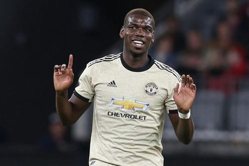 MU cung phụng Pogba, phong làm thống soái phòng thay đồ