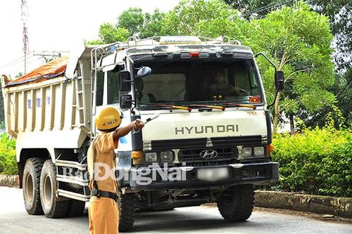 Nguy cơ 'bùng phát' xe chở quá tải