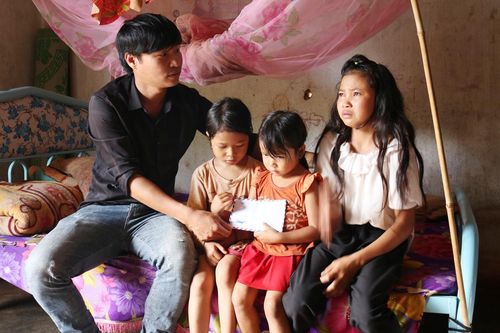Tích cực hưởng ứng cuộc vận động trợ giúp nhân đạo
