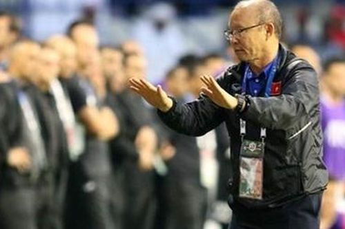 Phía sau việc ông Park dừng đàm phán hợp đồng với VFF