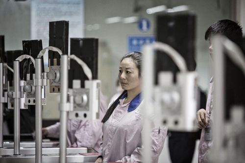 Trung Quốc xác nhận mức tăng trưởng thấp kỷ lục 27 năm do thương chiến