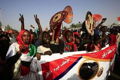 Sudan: Hội đồng quân sự và liên minh đối lập hoãn đàm phán chia sẻ quyền lực