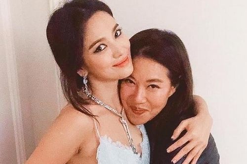 Song Hye Kyo bị cộng đồng mạng 'ném đá'