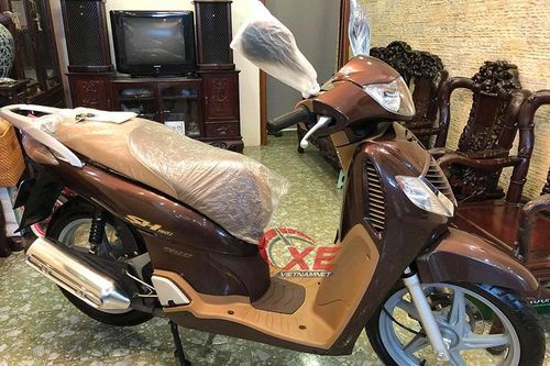 Honda SH150i đi 10 năm rao 250 triệu, cao hơn cả giá gốc