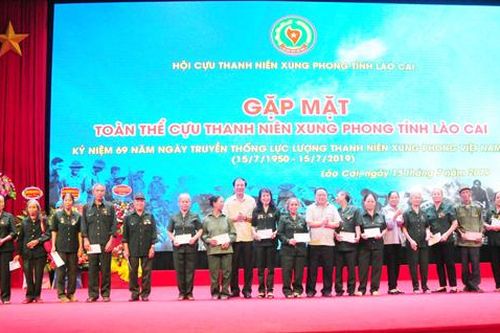 Gặp mặt nhân kỷ niệm ngày truyền thống lực lượng thanh niên xung phong