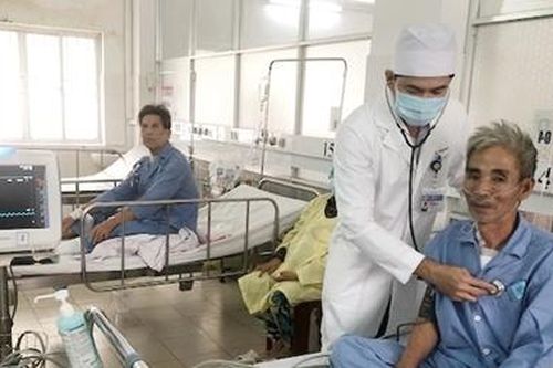 Phẫu thuật bắc cầu động mạch chủ không sử dụng máy tuần hoàn nhân tạo